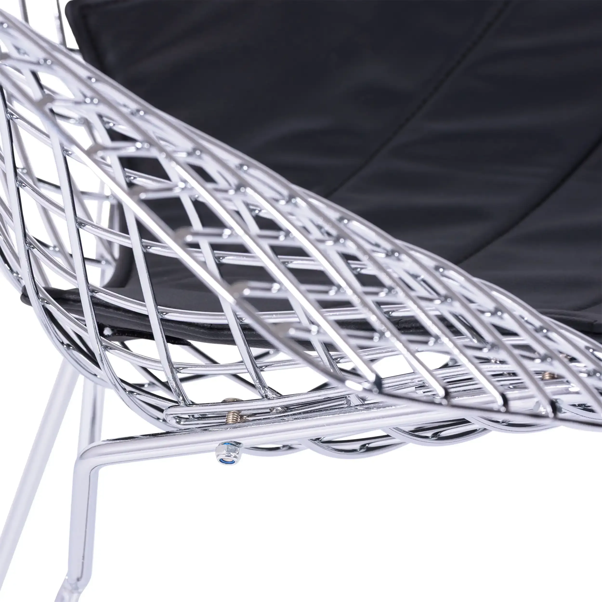 Replica della sedia Diamond in acciaio cromato e cuscino in similpelle - Collezione Bertoia