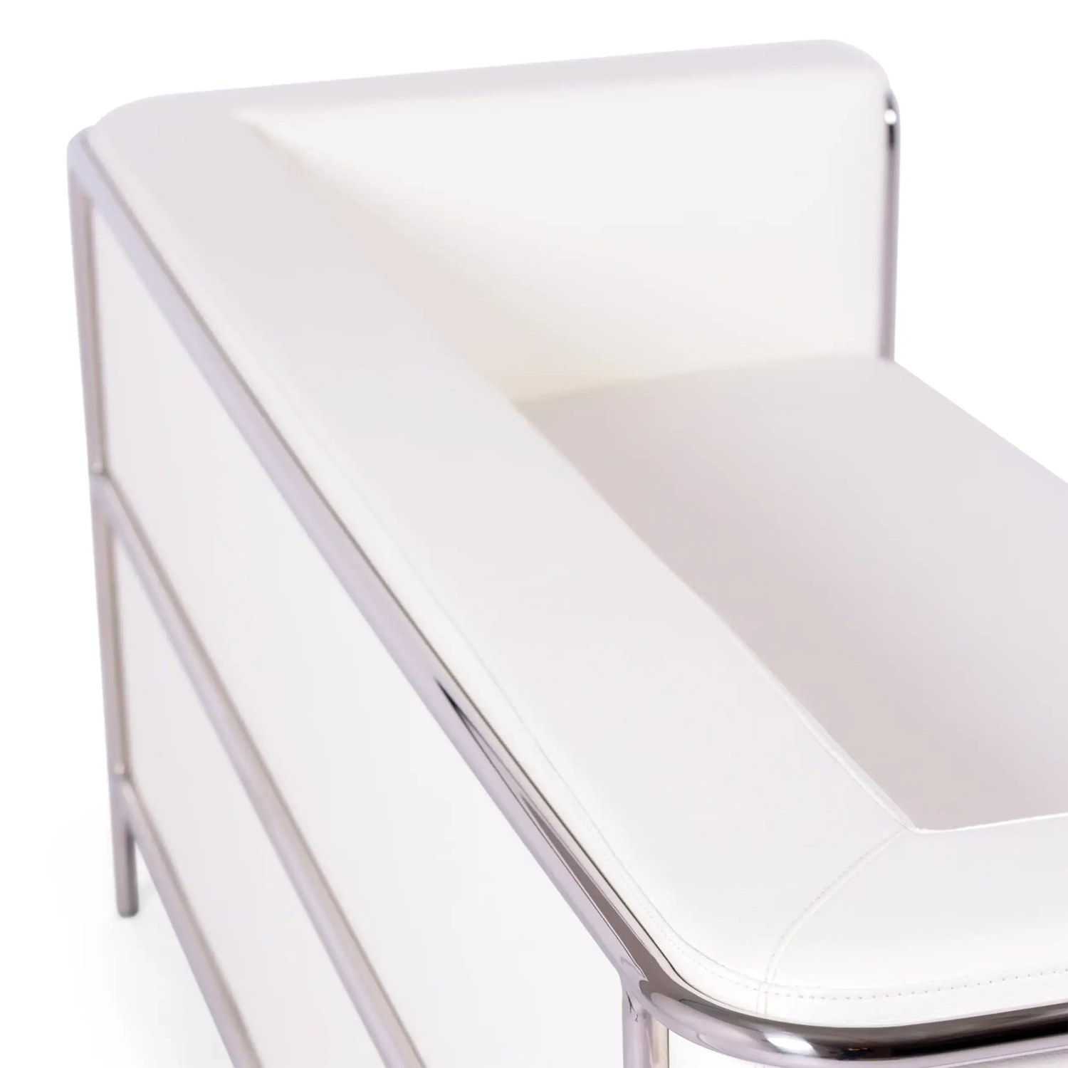 Sofá Torino de 3 lugares em couro ecológico e aço cromado - Mueble Design