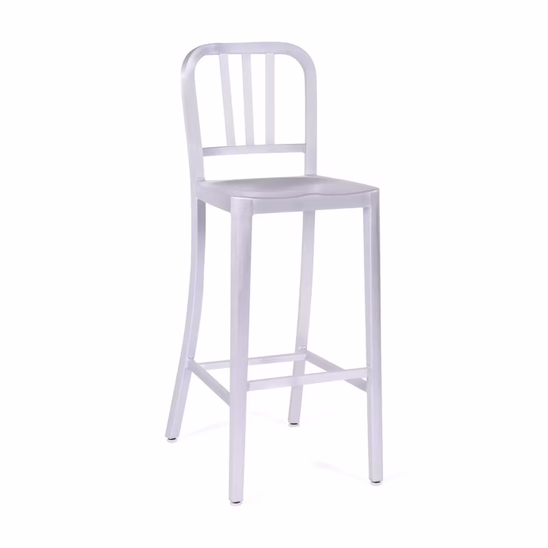 Réplica del taburete Navy army de Emeco