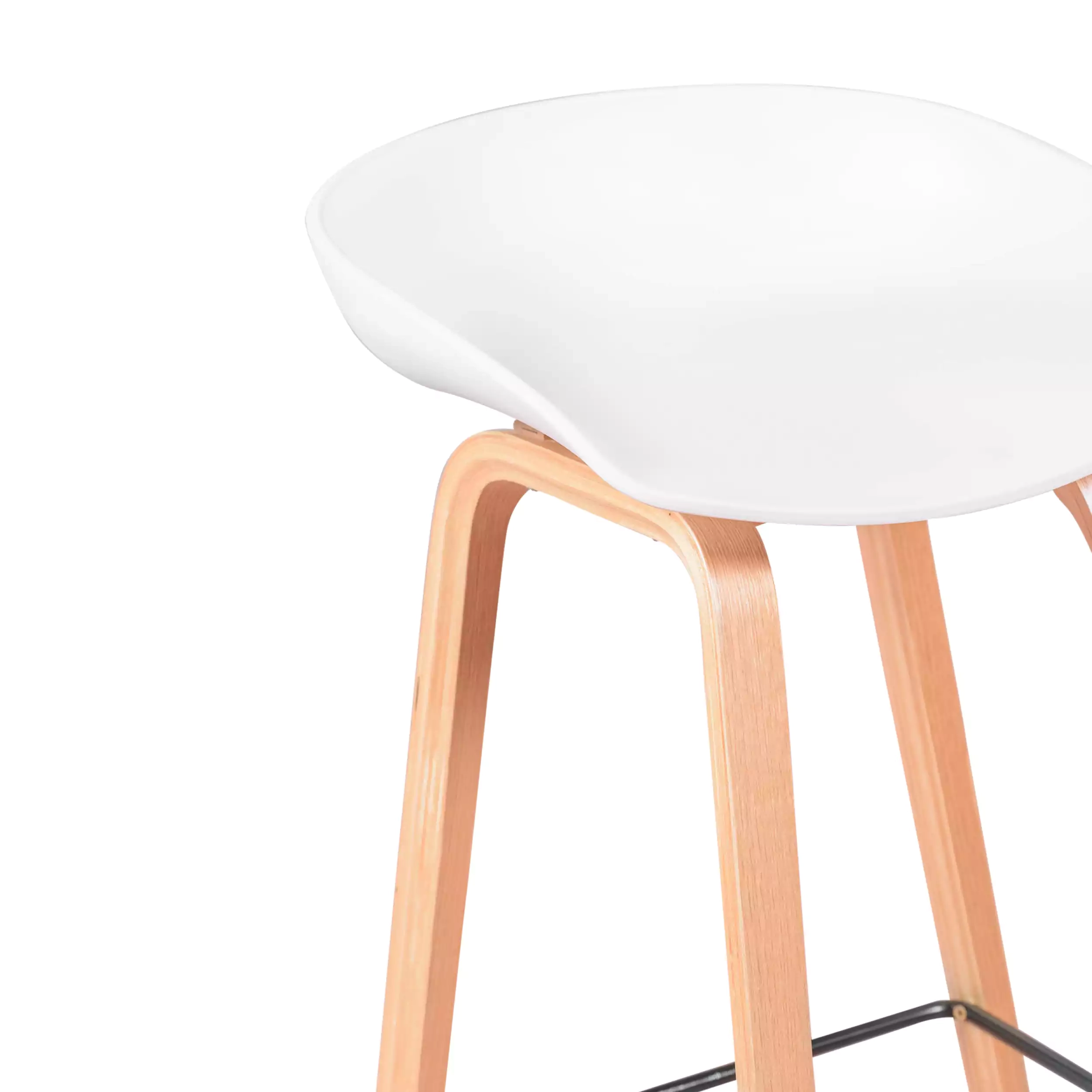 Ottieni lo sgabello in legno di faggio nordico - Mobile Design