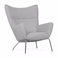 Replica della poltrona Wing CH445 del designer Hans J. Wegner