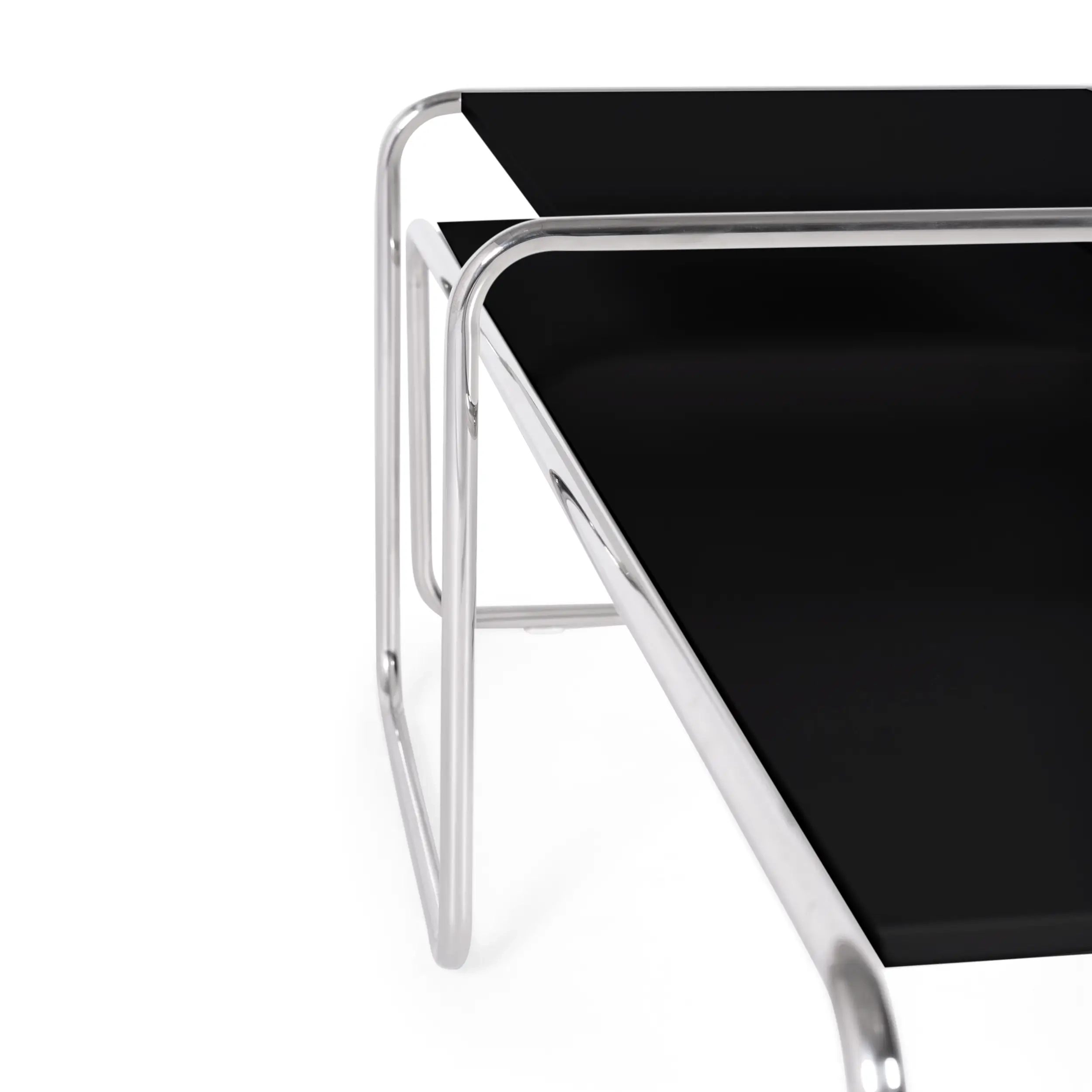 Set di tavolini d'ispirazione Laccio Breuer | Bauhaus Design | Tavolini da caffè e laterali