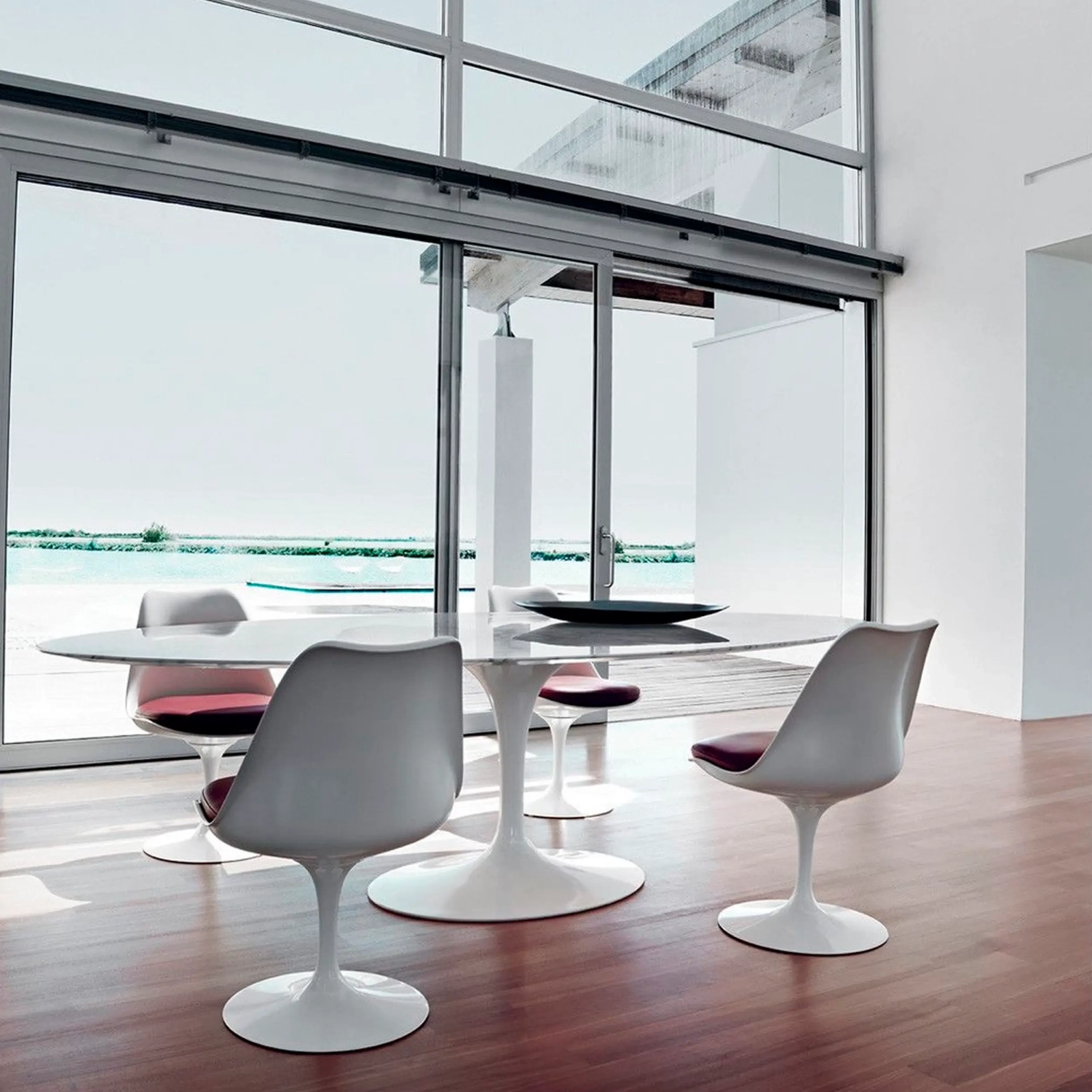 Mesa oval Tulip 199cm Mármore de Carrara | Fabrico italiano | Saarinen Design