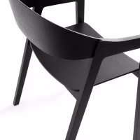 Sedia nordica in rovere con braccioli Soho | Design minimalista scandinavo