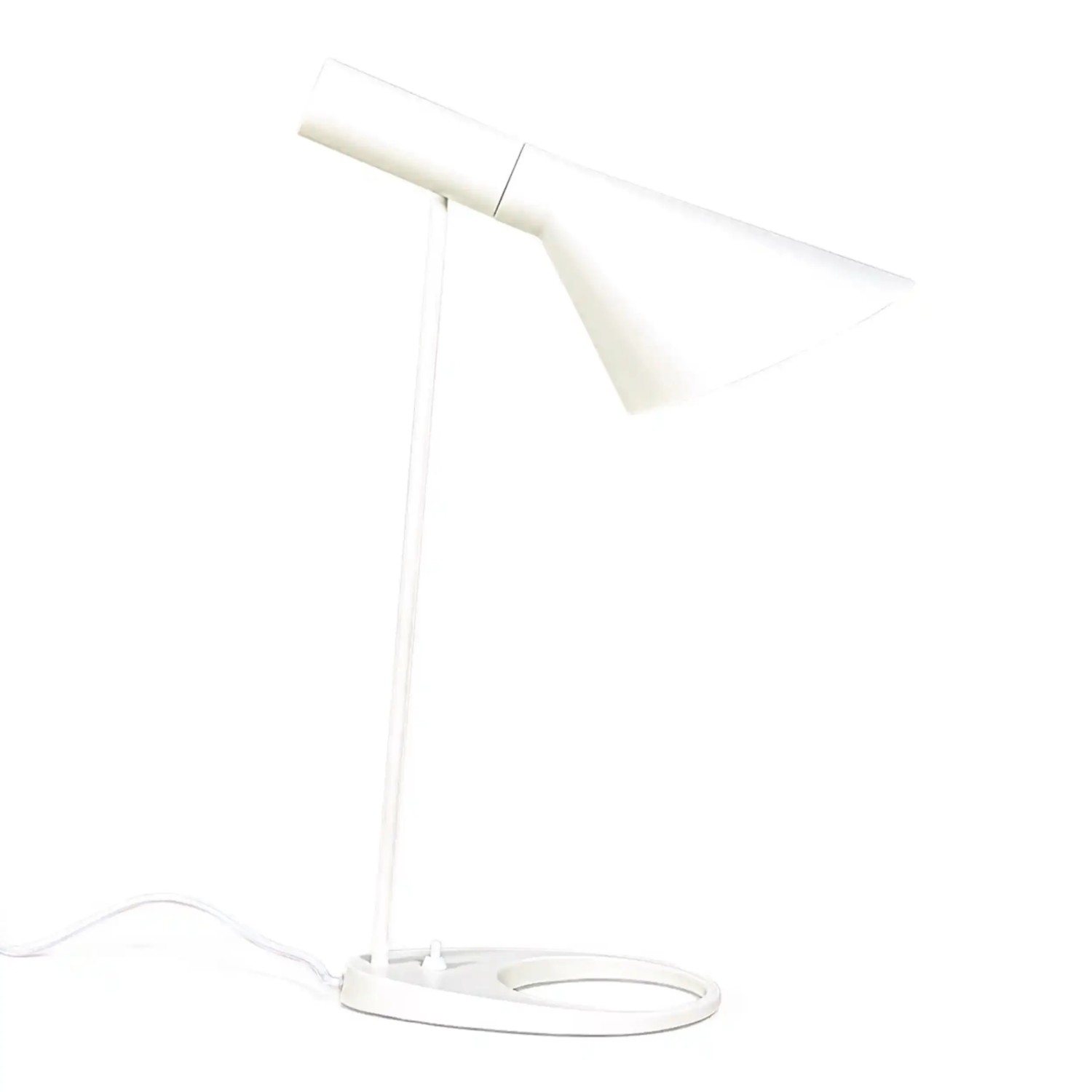 Jhon pöytävalaisin | Arne Jacobsenin inspiroima muotoilu teräksestä