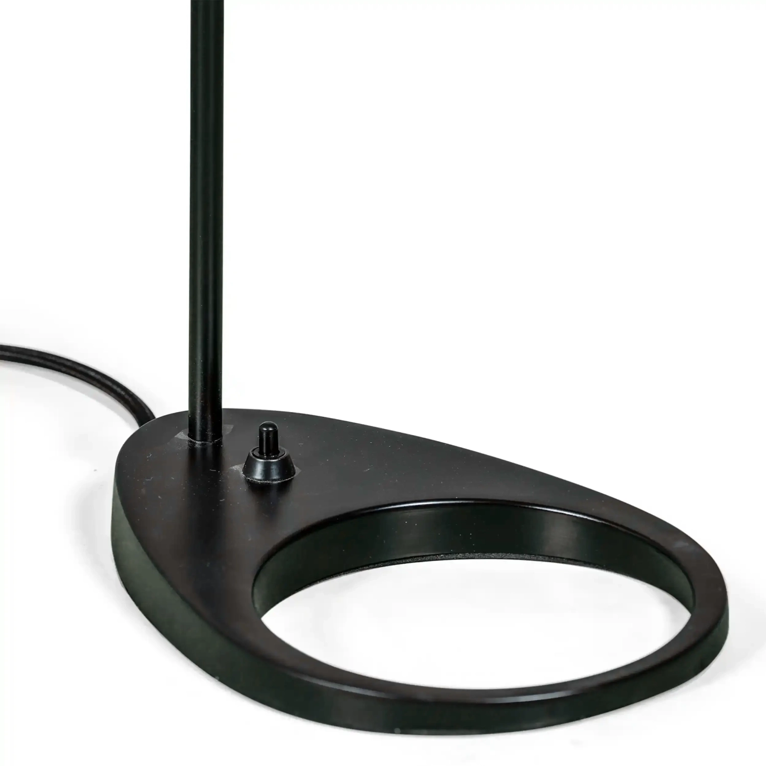 Jhon table lamp | Design inspired by Arne Jacobsen in steel