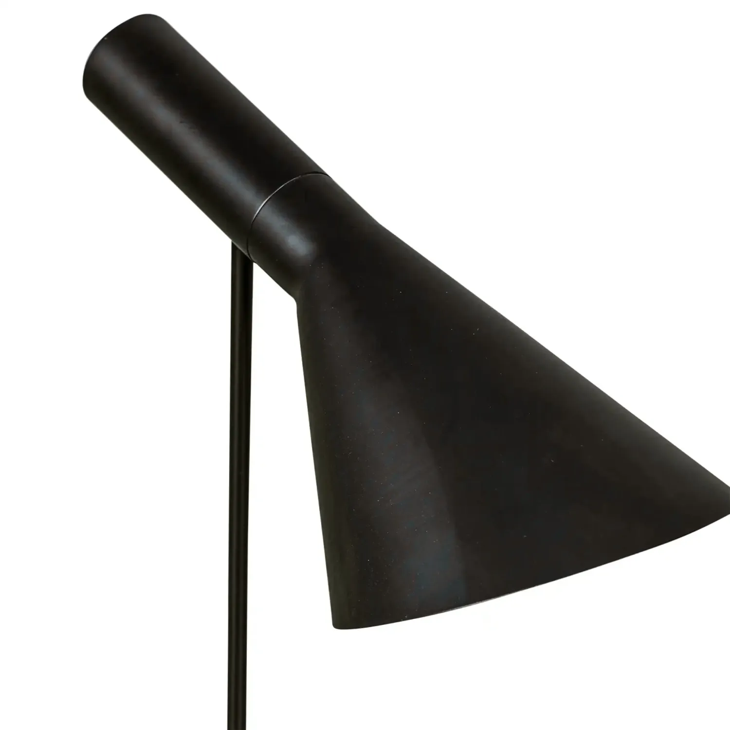 Lampada da tavolo Jhon | Design ispirato ad Arne Jacobsen in acciaio