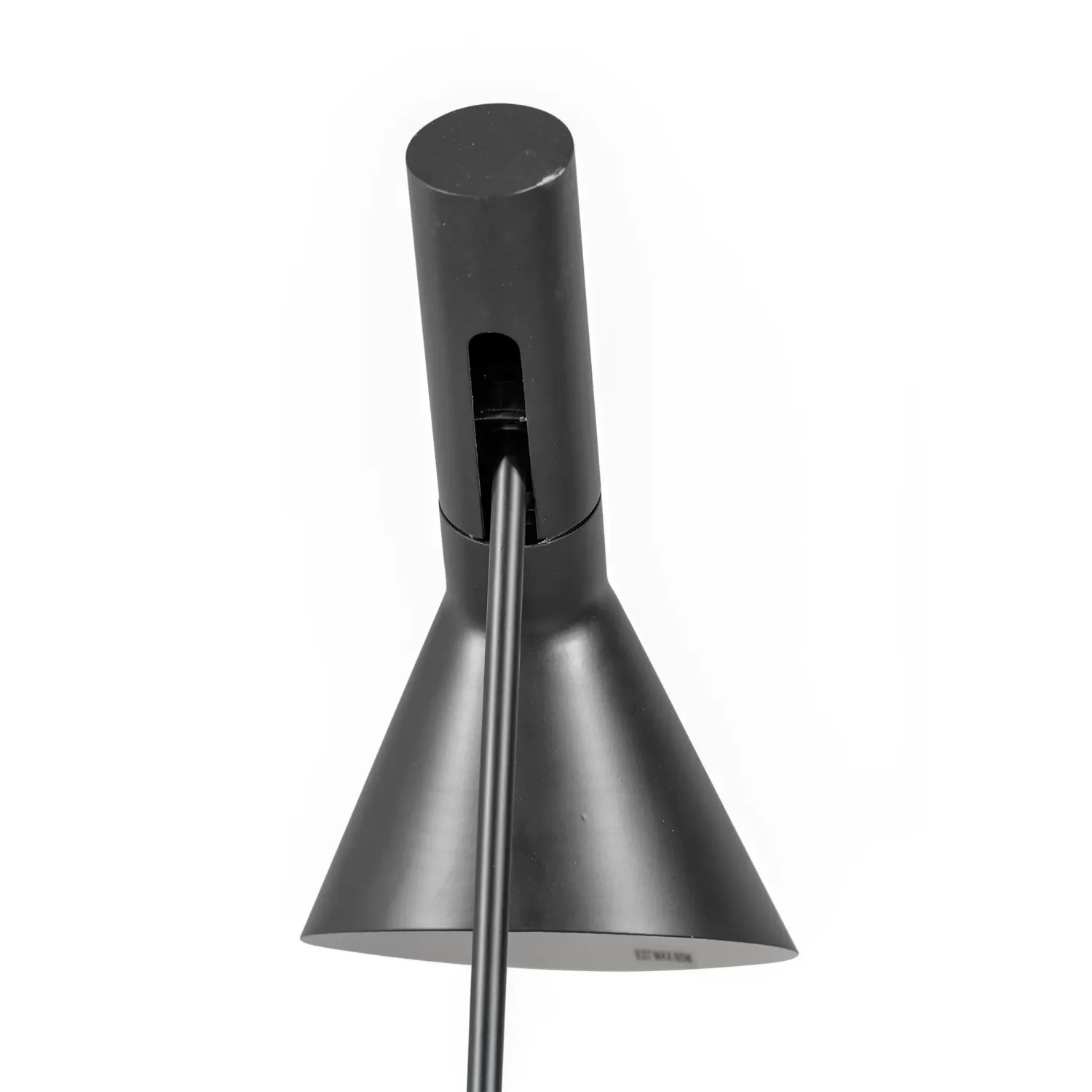 Lampadaire Jhon | Design inspiré d'Arne Jacobsen en acier