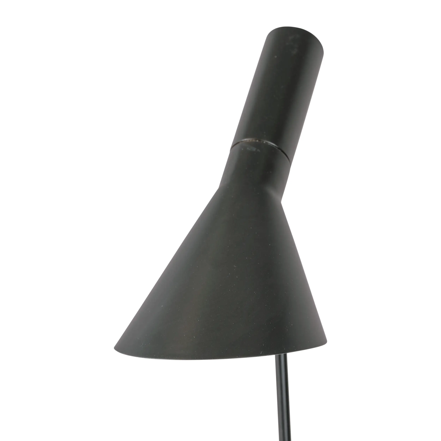 Jhon vloerlamp | Arne Jacobsen geïnspireerd ontwerp in staal