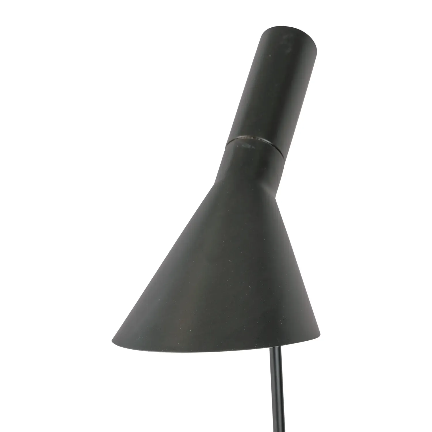 Lampadaire Jhon | Design inspiré d'Arne Jacobsen en acier