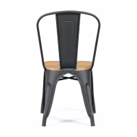 Sedia impilabile Bistro | Acciaio opaco e legno massiccio, stile industriale