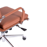 Task Italian nahkainen toimistotuoli korkealla selkänojalla | Elegantti muotoilu