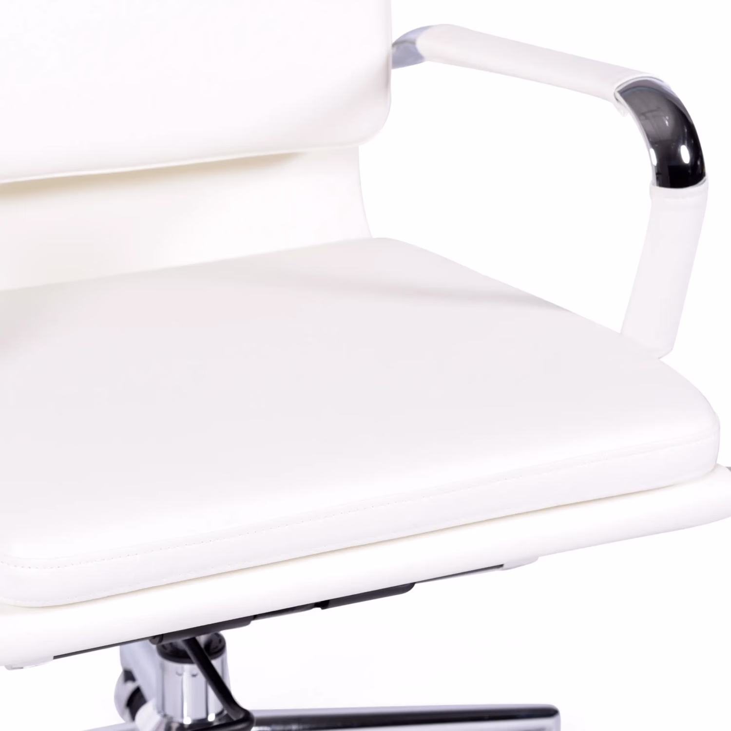 Sedia da ufficio in pelle italiana Task con schienale alto e design elegante