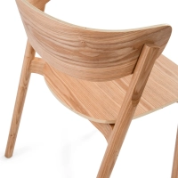 Sedia da pranzo in frassino naturale Notorius | Design elegante scandinavo