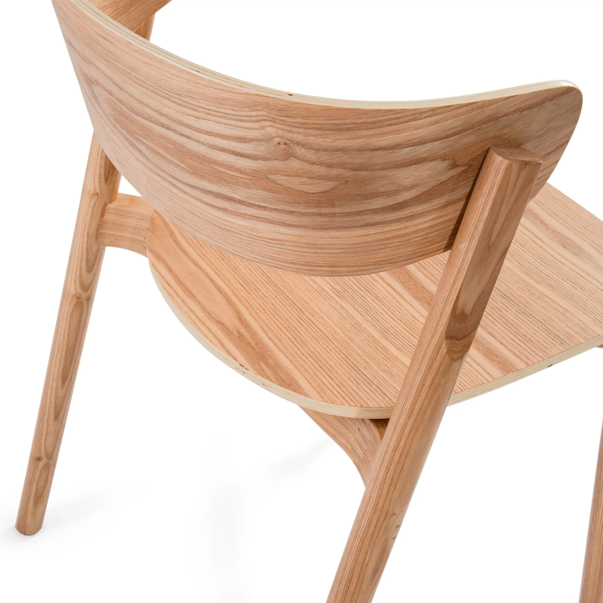 Sedia da pranzo in frassino naturale Notorius | Design elegante scandinavo