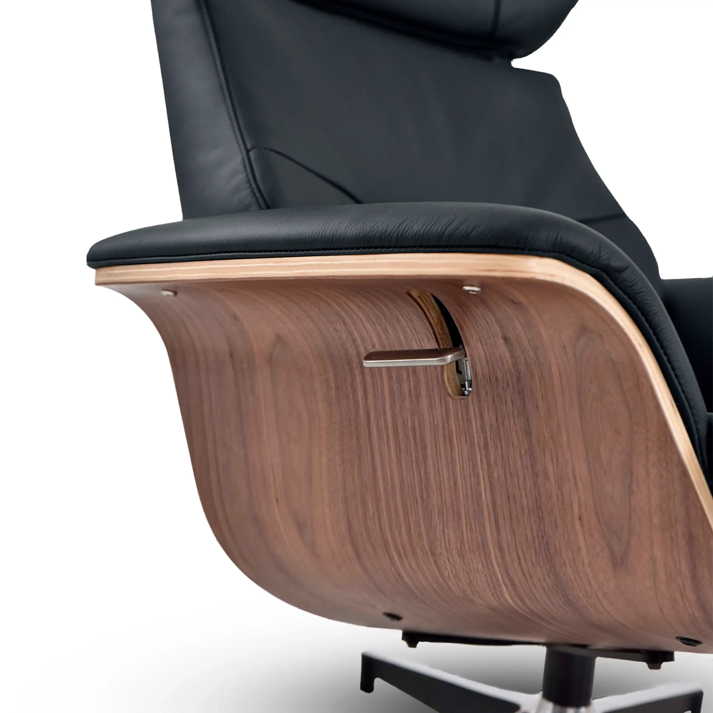 Cleveland Poltrona lounge in pelle | Poltrona di design con poggiapiedi