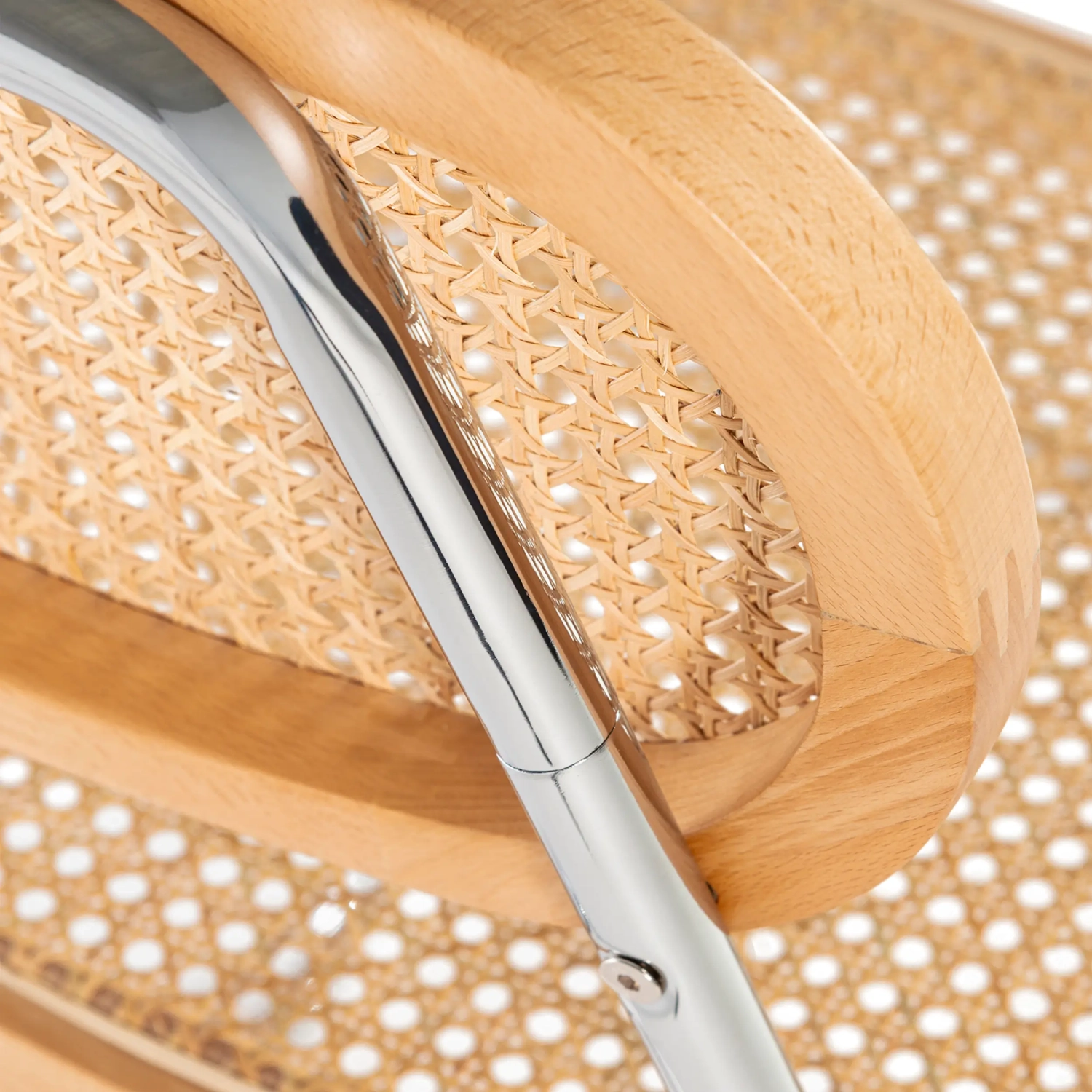 Sedia Lucio in rattan naturale con base a sbalzo