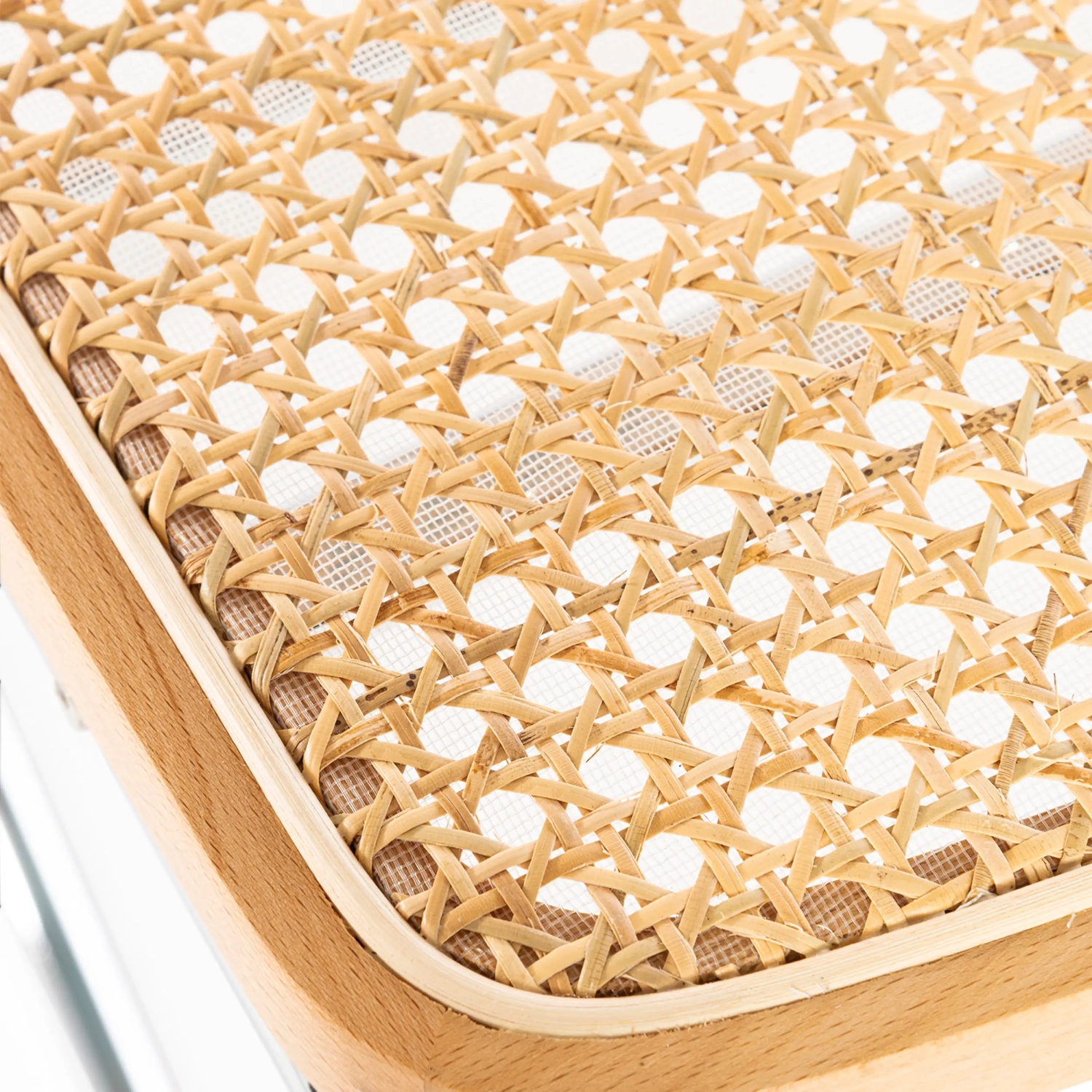 Sedia Lucio in rattan naturale con base a sbalzo