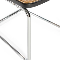 Sedia Lucio in rattan naturale con base a sbalzo