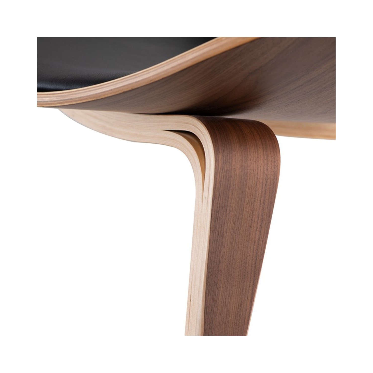 Réplique de chaise Shell Ch07 en bois de noyer