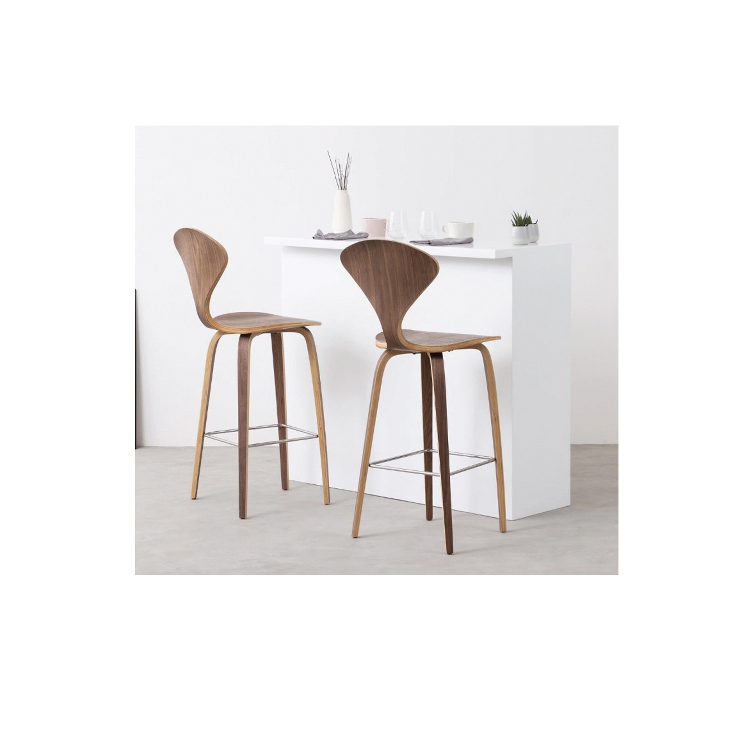 Banco Cherner estilo nórdico