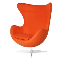 Replika židle Egg v kašmíru od designéra Arne Jacobsen