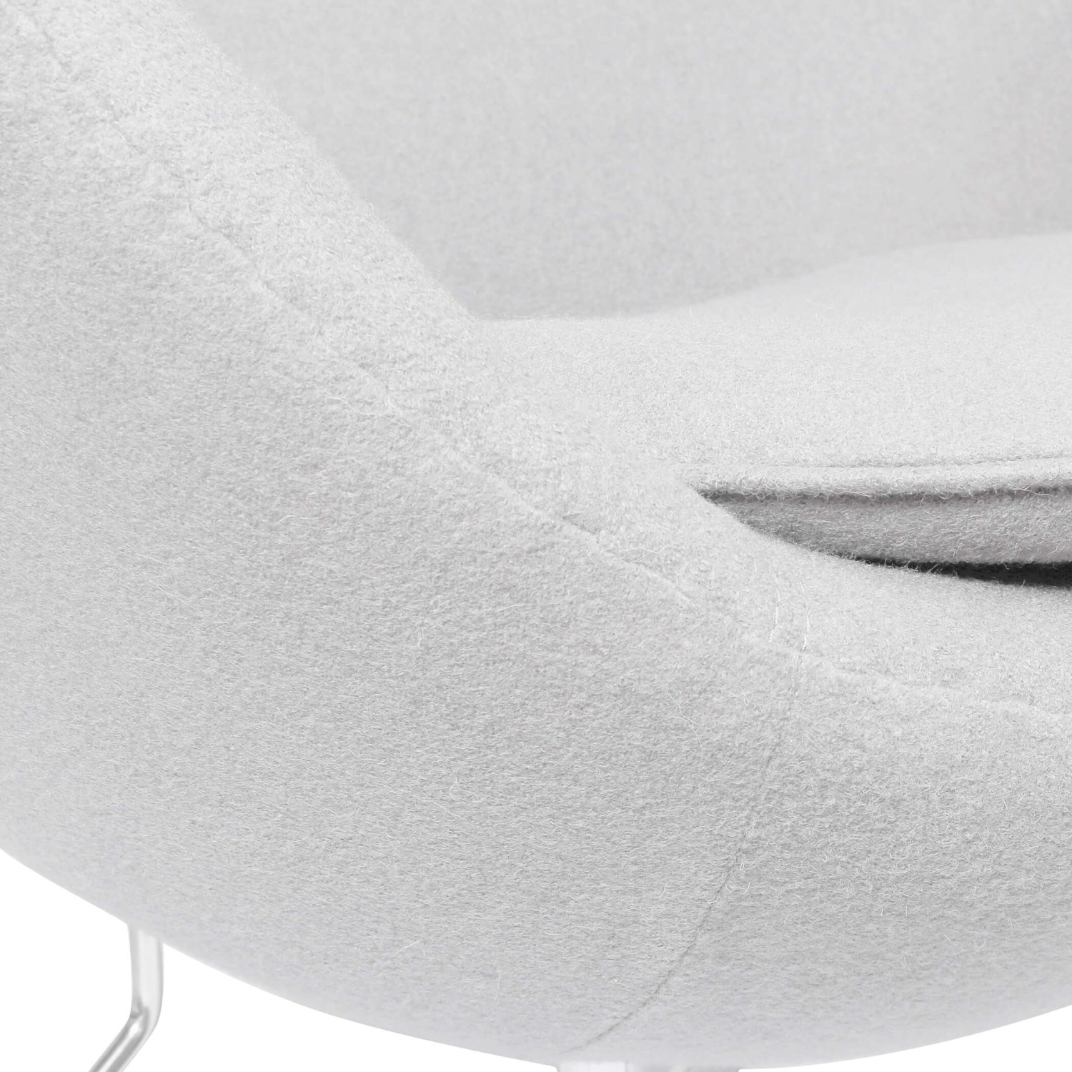 Replika židle Egg v kašmíru od designéra Arne Jacobsen