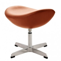Réplique ottomane de la chaise Egg, en cuir par le designer Arne Jacobsen