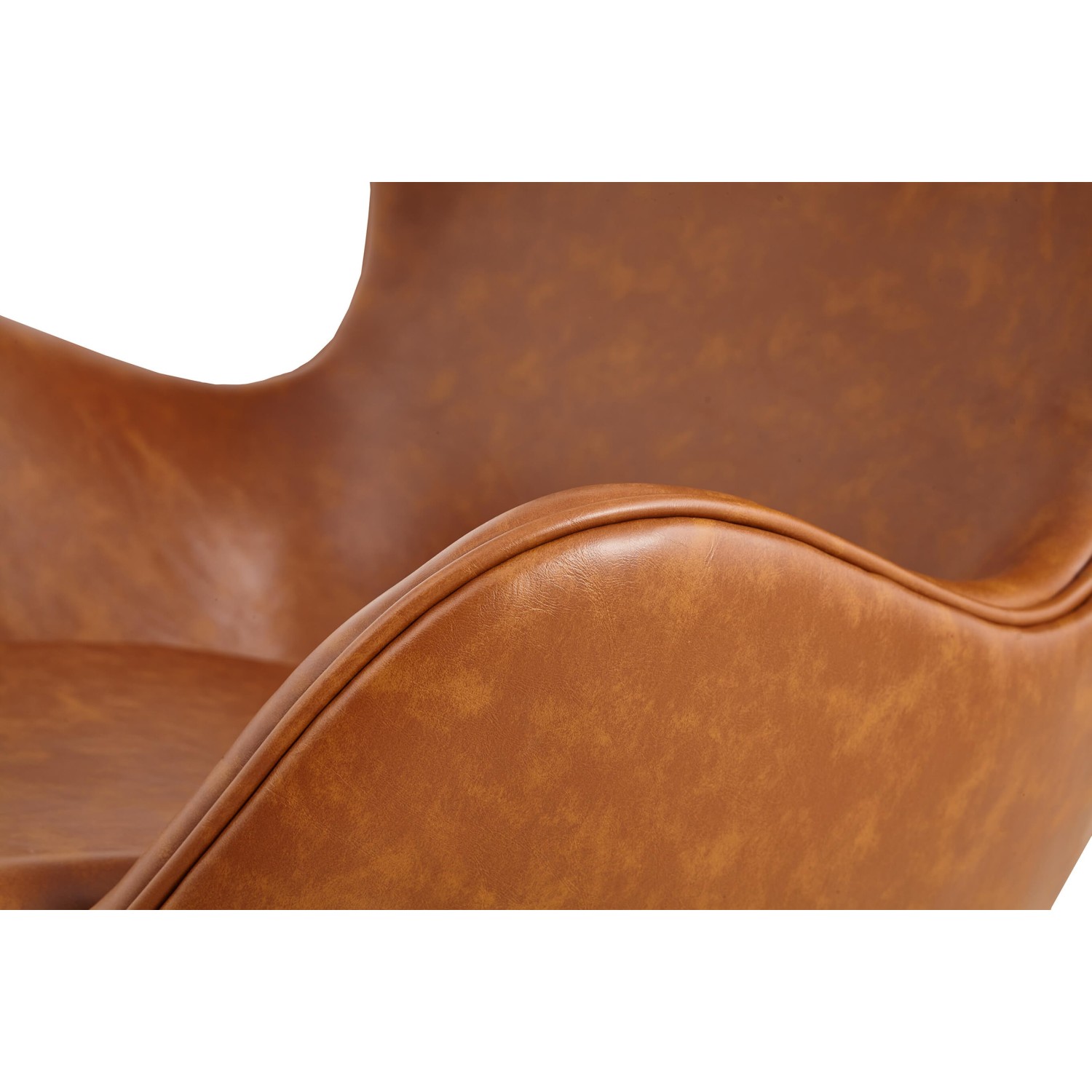 Replica Egg Chair em couro vintage envelhecido