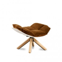 Replika designového křesla Husk Křeslo s podnožkou od skvělé designérky Patricie Urquioly