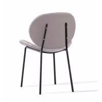 Chaise rembourrée en similicuir