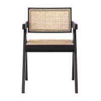 Replica della sedia Chandigarh con braccioli del designer Pierre Jeanneret 