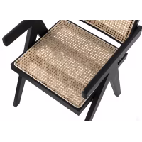 Replica della sedia Chandigarh con braccioli del designer Pierre Jeanneret 