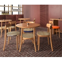 Vintage Oldhouse Tisch aus natürlichem Rattan und Eschenholz